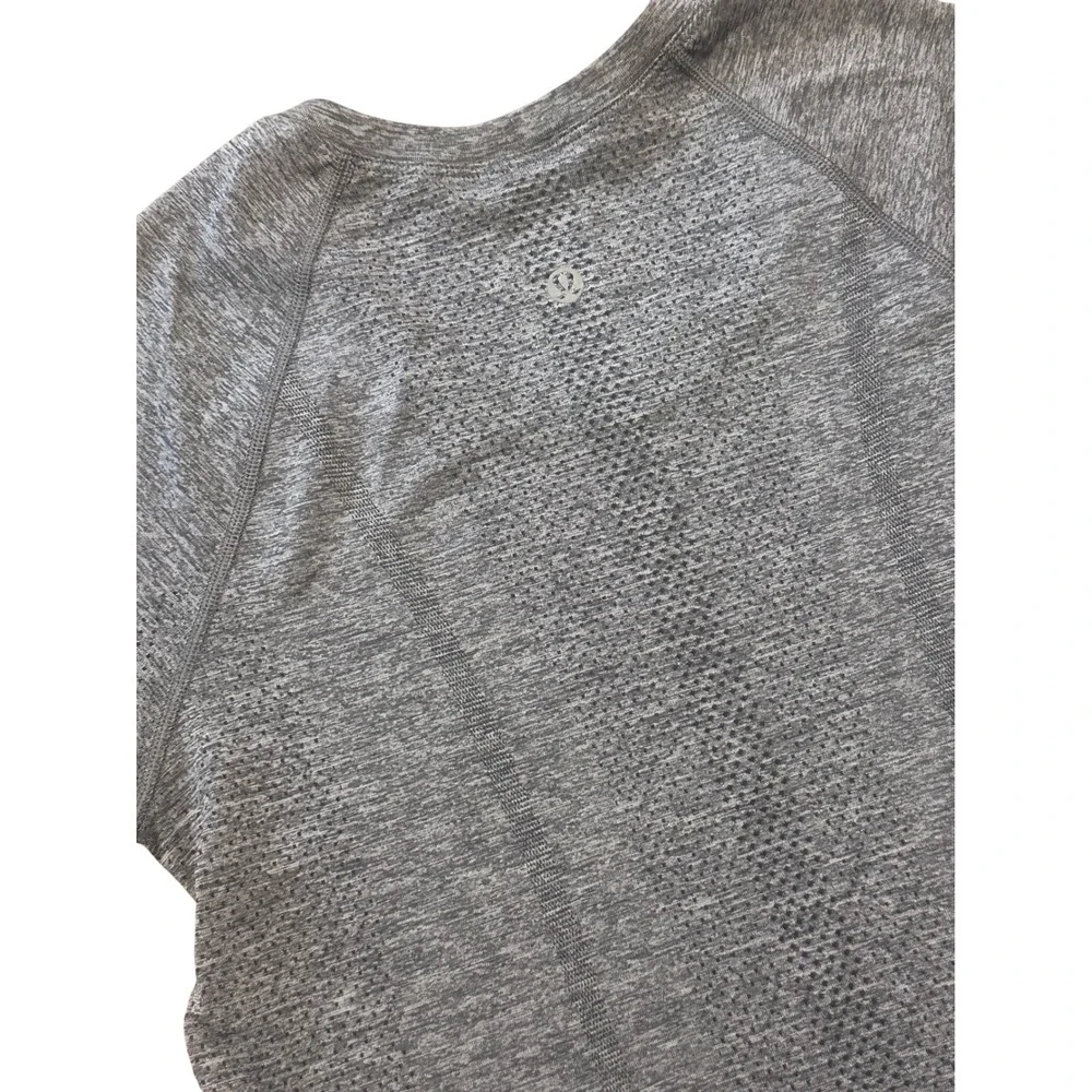 Lululemon‎ Lululemon Swiftly Tech Short Sleeve 2.0 GRAY Size 6